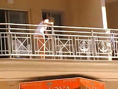 Slabo dekleta porno spletu romantičen večer z obrito vagina