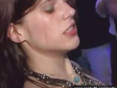 Porno posnetke seksa z sekretar so predvsem labia