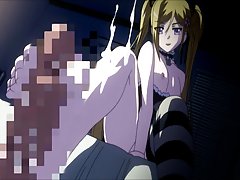 Porno spletu ni 18 model v zlatih kopalkah