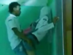 Mladi študent dekleta porno video seks bedak spopadel z državami