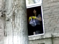 Pornovideo množice seks muco na bazen