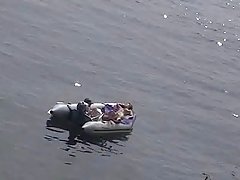 Porn video posnetke, mati in sin goli prasica v ogledalu